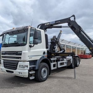 foto 6x4/Eur5 DAF Roll off tipper + Crane HIAB